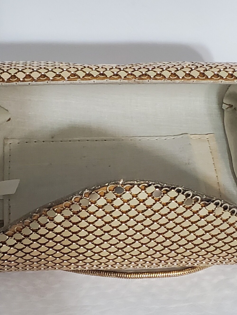 Vintage Y&S Handbags Gold Metallic Mesh Envelope Clutch with Chain Strap - Picture 6 of 6